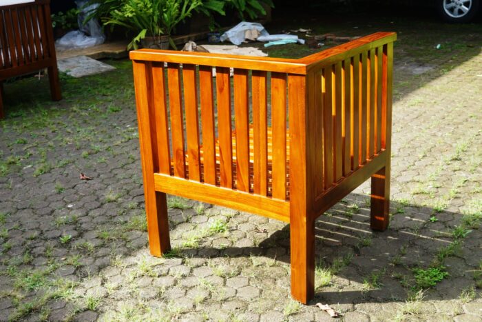sofa outdoor piethrough