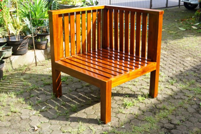 sofa outdoor piethrough