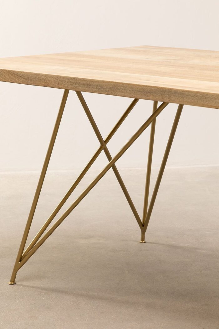 Dominic table
