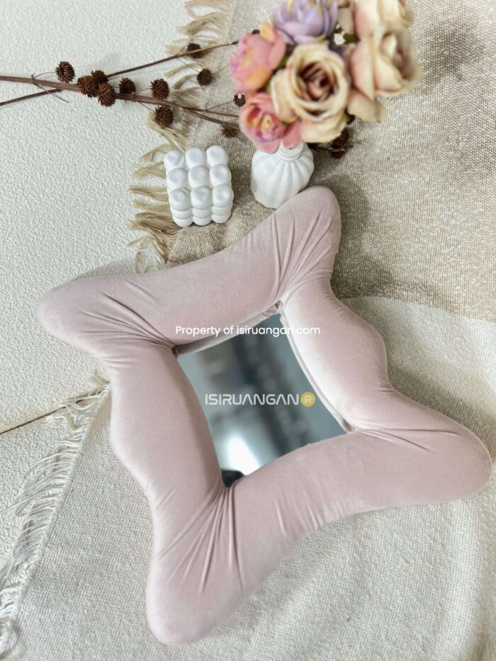 Mirror Foam Model F
