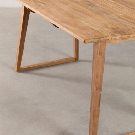 Oclay table
