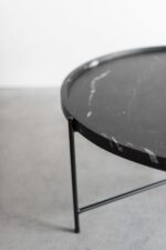 Riquina Table