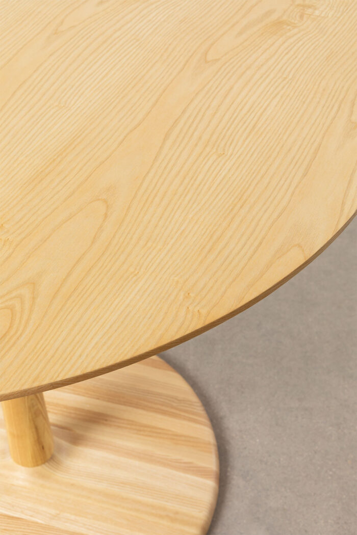 Vesilley table