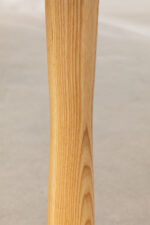 Vesilley table