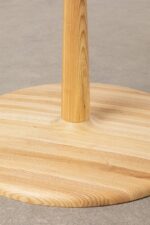 Vesilley table