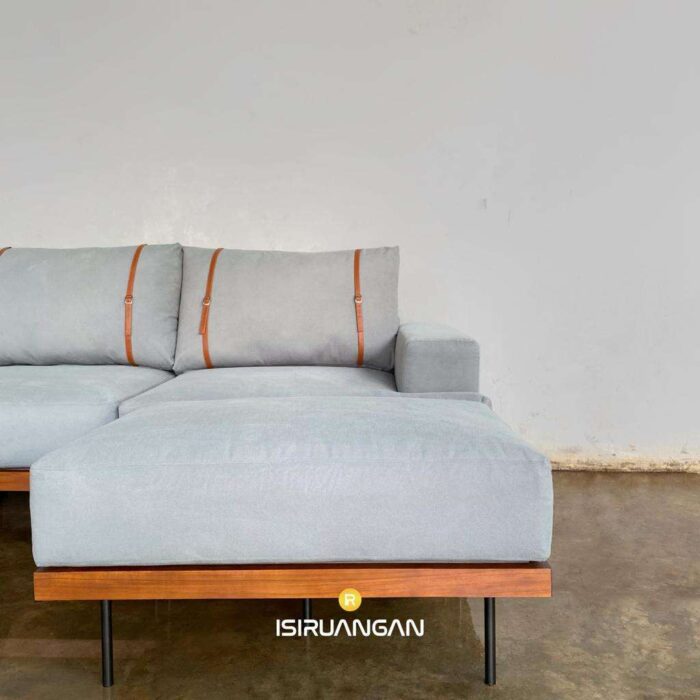 SOFA AZRIEL L SEATER