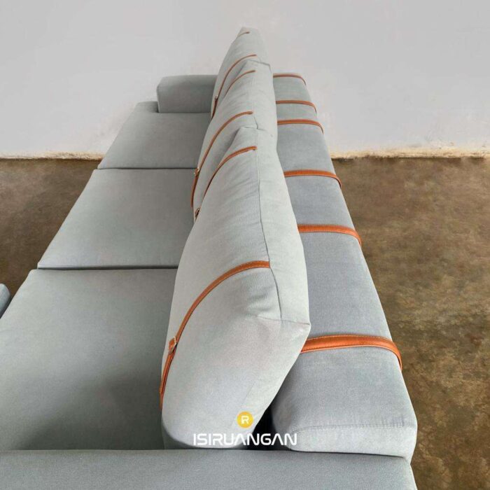SOFA AZRIEL L SEATER
