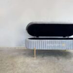 yuri bench