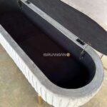 yuri bench