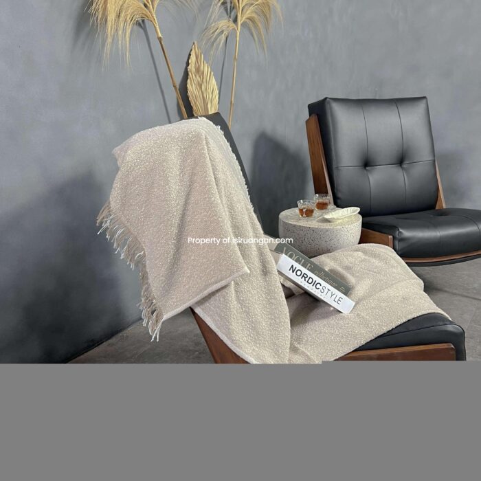 Lounge Chair Middle