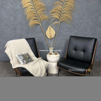 Lounge Chair Middle
