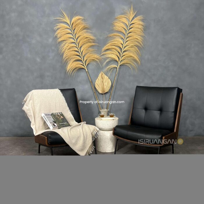 Lounge Chair Middle