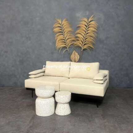 sofa lady