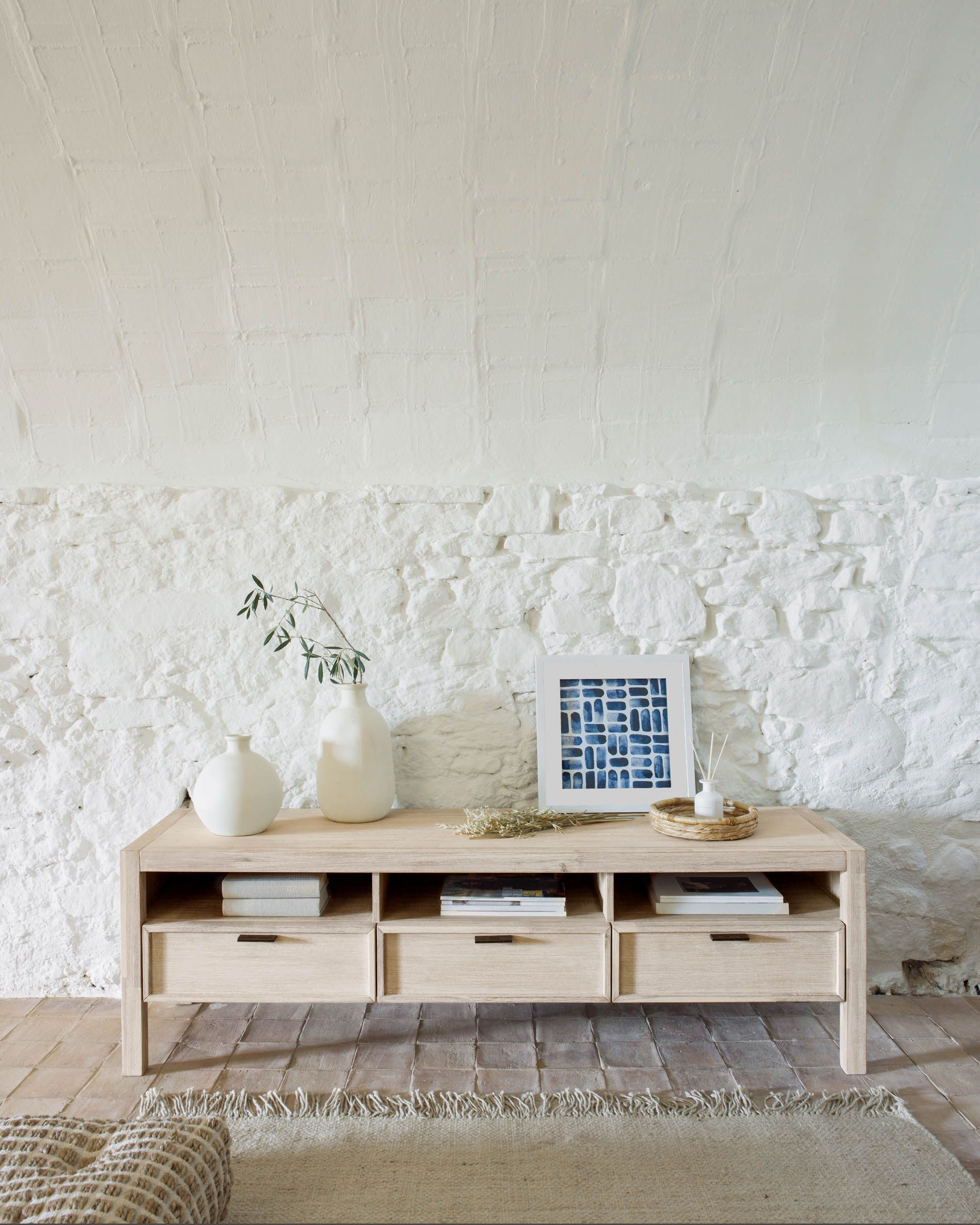 alen tv stand 1